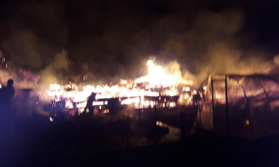 В деревне Красная Горка Шенкурского района сгорел 12-квартирный жилой дом