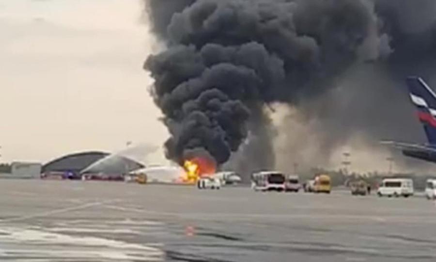 В аэропорту «Архангельск» из-за аварийной посадки самолёта «Сухой Суперджет 100» в Шереметьеве задержаны несколько рейсов