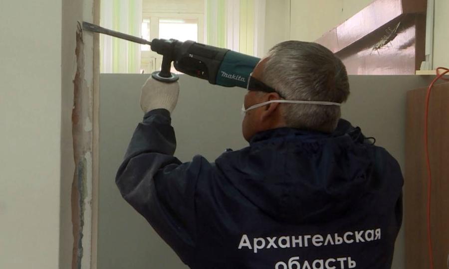 Сегодня в Архангельске наградили победителей федерального этапа всероссийского конкурса профмастерства «Лучший плотник»