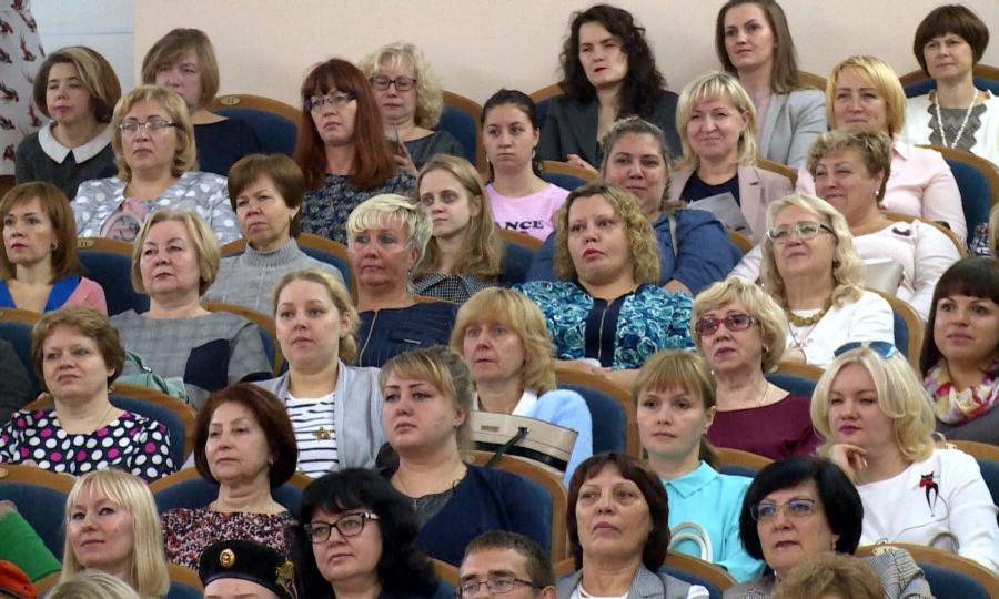 В Архангельске на конференцию собрались педагоги и руководители образовательных учреждений столицы Поморья